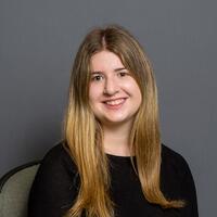 アリー・オーゲン